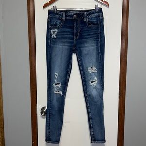 American Eagle AEO Denim Women’s Super Stretch Distressed Jegging W/Real Pockets